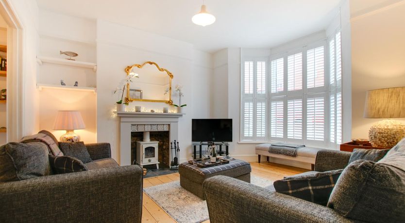 Photo of 3 Bed in Mumbles