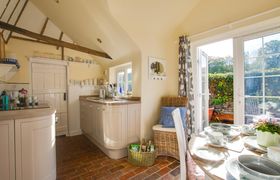 Photo of 2-bed-in-peasmarsh