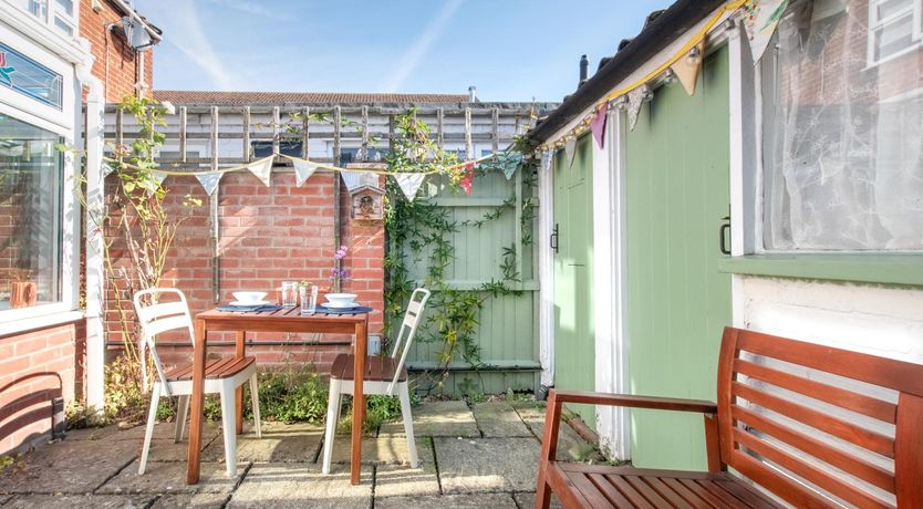 Photo of 2 Bed in Woodbridge