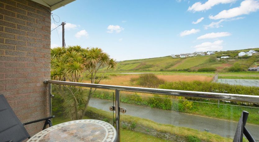 Photo of 2 Bed in Mawgan Porth