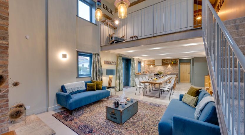 Photo of 7 Bed in Holme-on-Spalding-Moor