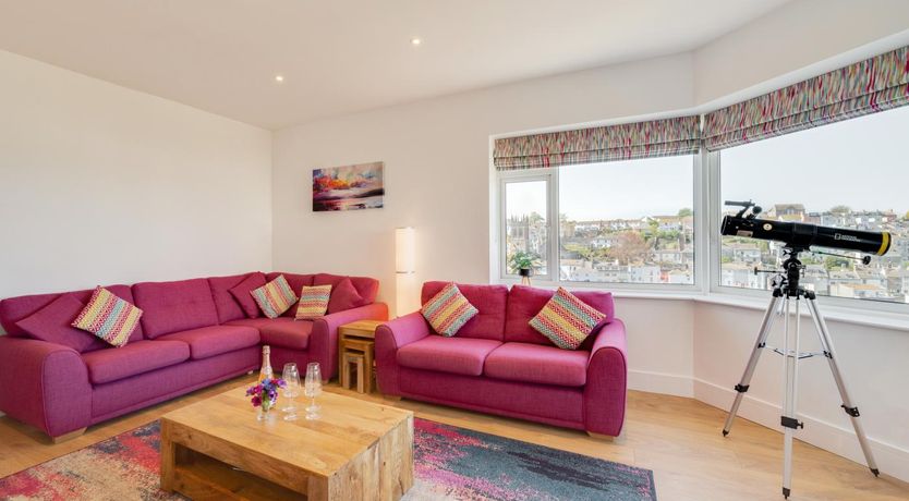 Photo of 3 Bed in Brixham