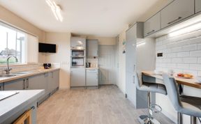 Photo of 3 Bed in Bacton