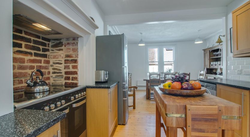 Photo of 4 Bed in Fowey