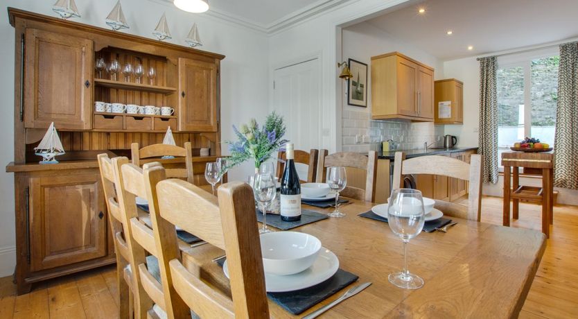 Photo of 4 Bed in Fowey