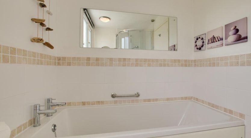 Photo of 4 Bed in Reydon