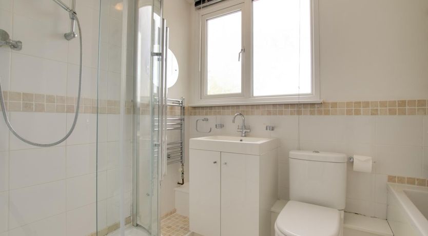 Photo of 4 Bed in Reydon