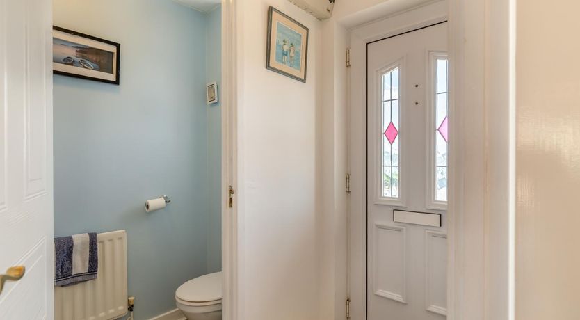 Photo of 3 Bed in Wyke Regis