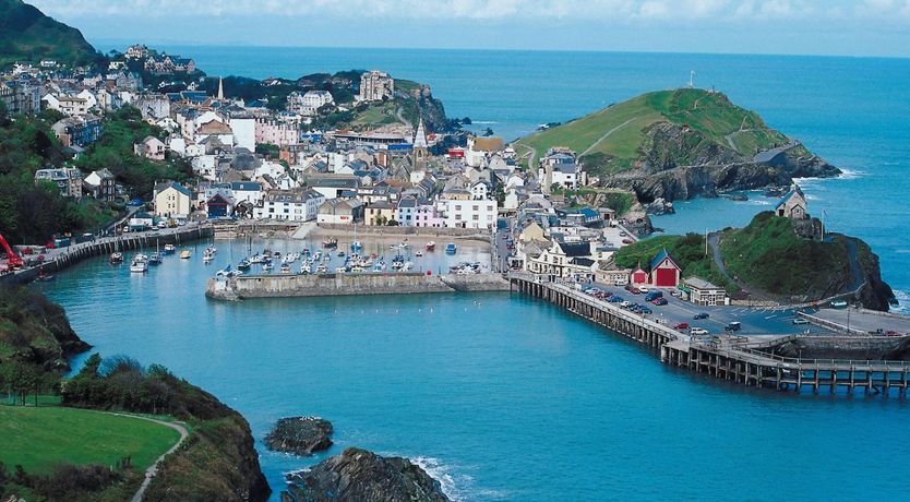 Photo of 5 Bed in Ilfracombe