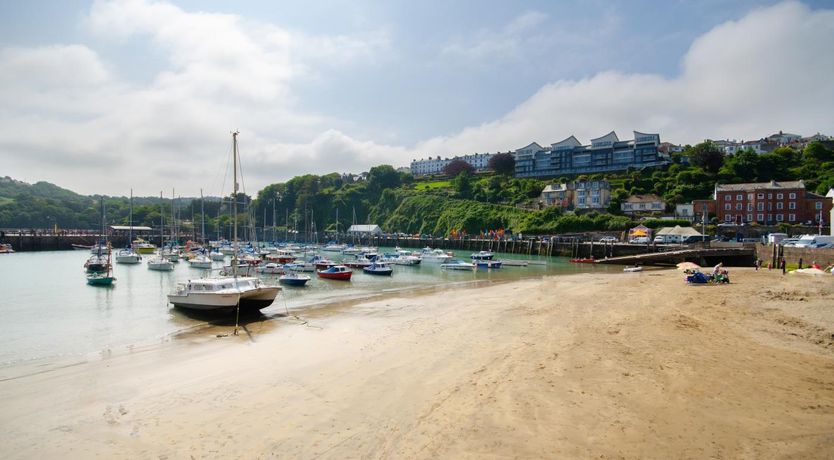 Photo of 5 Bed in Ilfracombe
