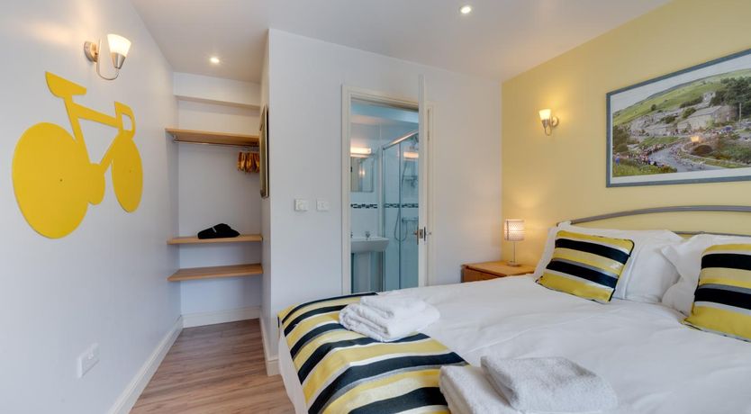 Photo of 5 Bed in Muker