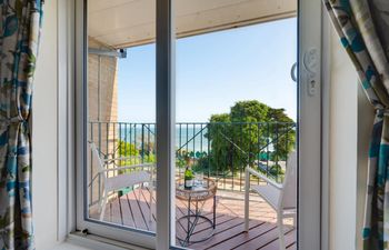 2 Bed in Langland Holiday Home