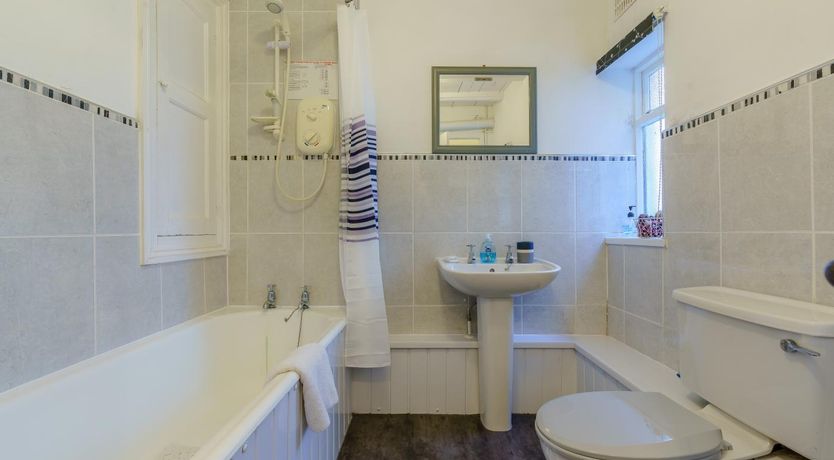 Photo of 2 Bed in Robin Hoods Bay