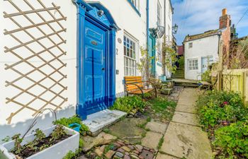 2 Bed in Robin Hoods Bay Holiday Home