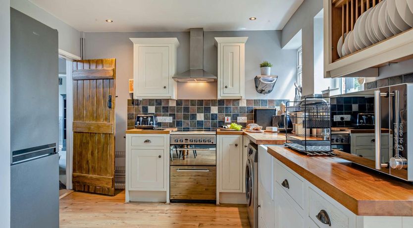 Photo of 3 Bed in Holt
