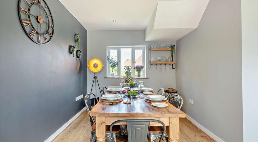 Photo of 3 Bed in Holt