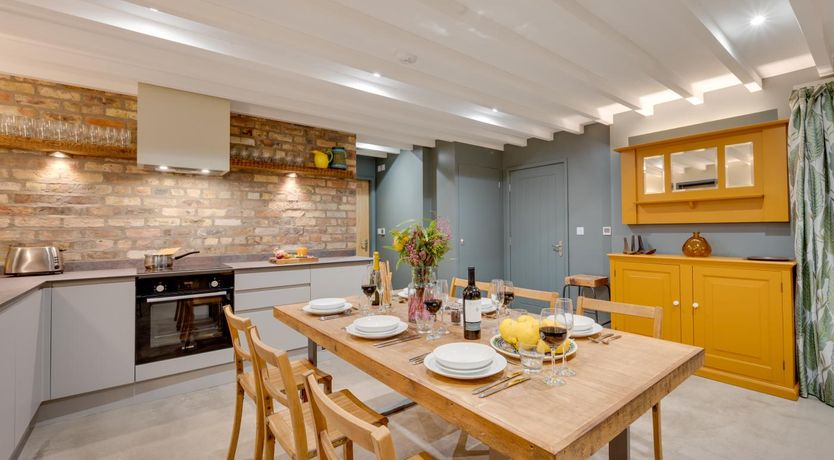 Photo of 3 Bed in Holme-on-Spalding-Moor