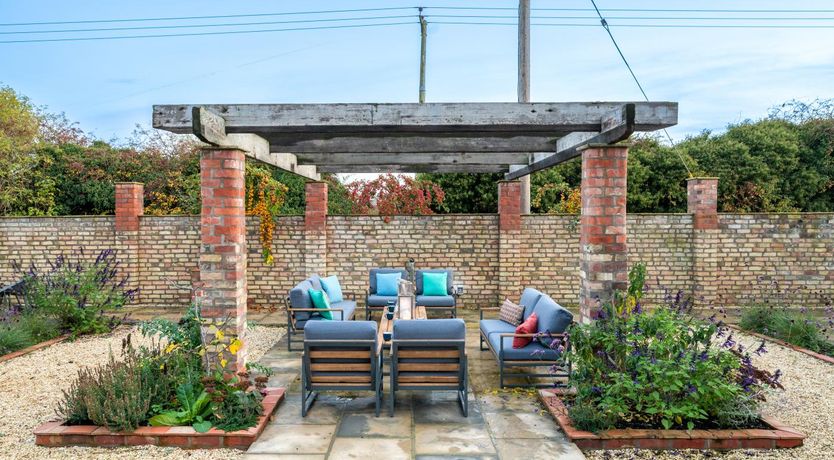 Photo of 3 Bed in Holme-on-Spalding-Moor