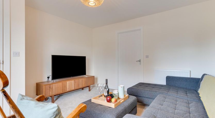 Photo of 2 Bed in St. Eval