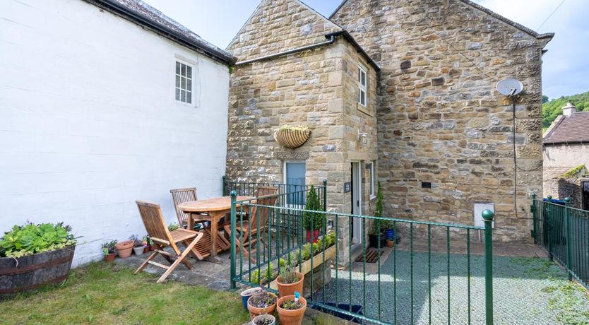 Photo of 3 Bed in Hope Valley