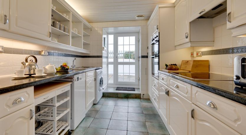 Photo of 2 Bed in Sennen