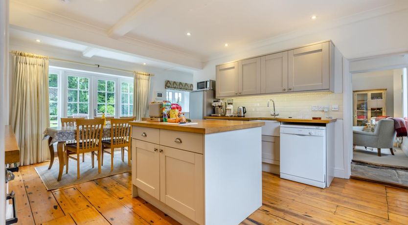 Photo of 4 Bed in Blakeney