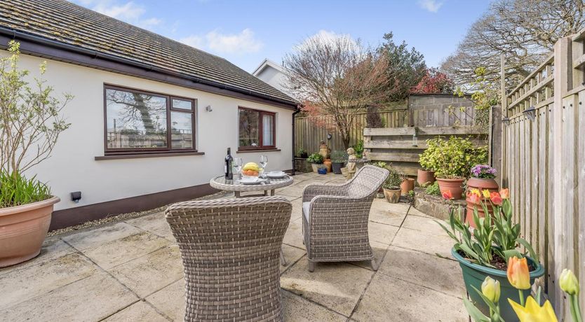 Photo of 1 Bed in Stepaside