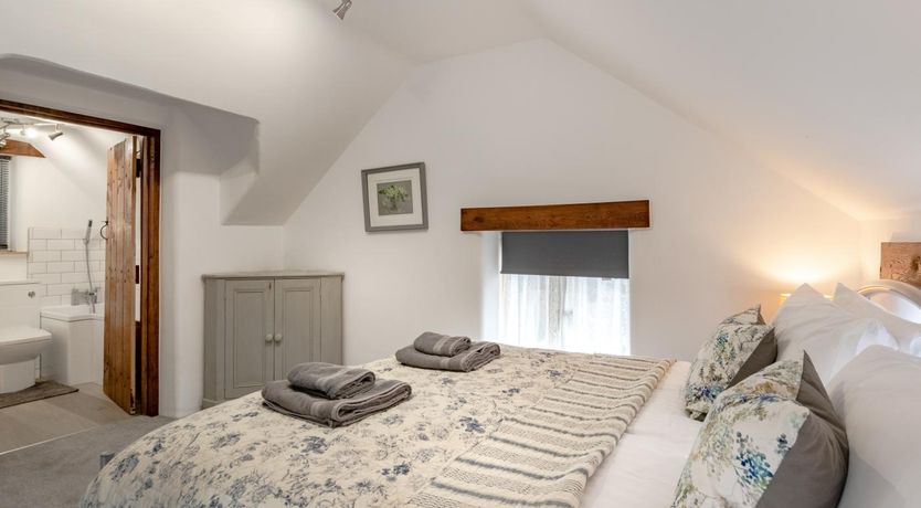 Photo of 1 Bed in Ashover