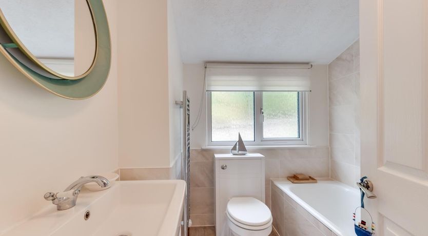 Photo of 3 Bed in Beer