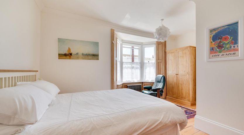 Photo of 3 Bed in Brighton