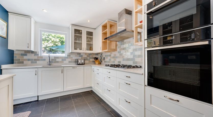 Photo of 3 Bed in Brighton