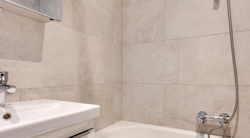 Photo of 3 Bed in Brighton