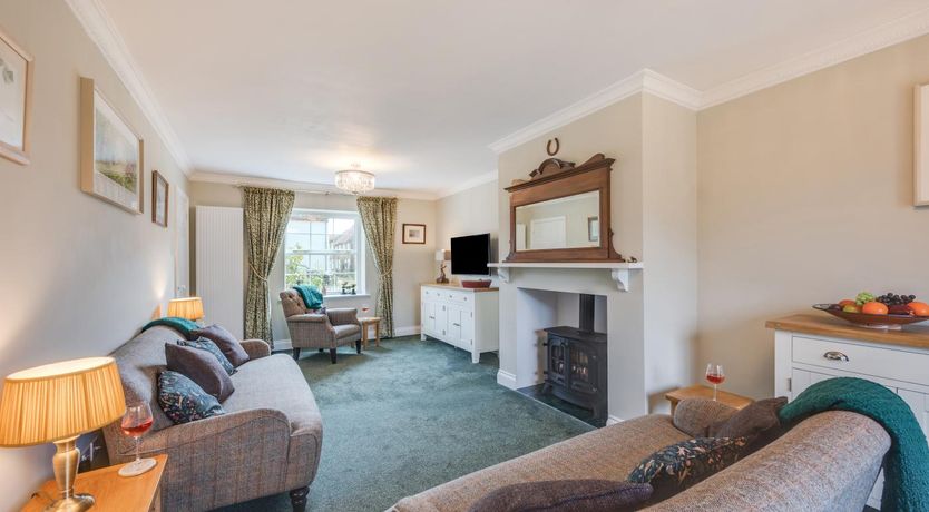 Photo of 3 Bed in Holt