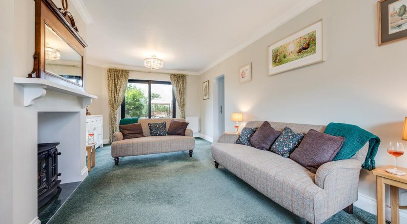 Photo of 3 Bed in Holt