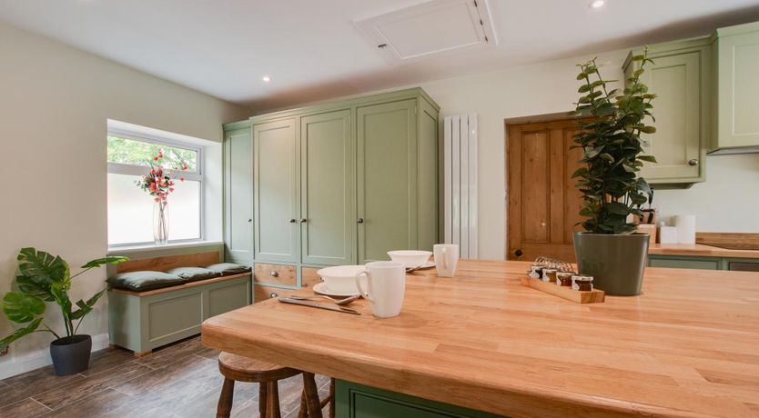 Photo of 2 Bed in Calver