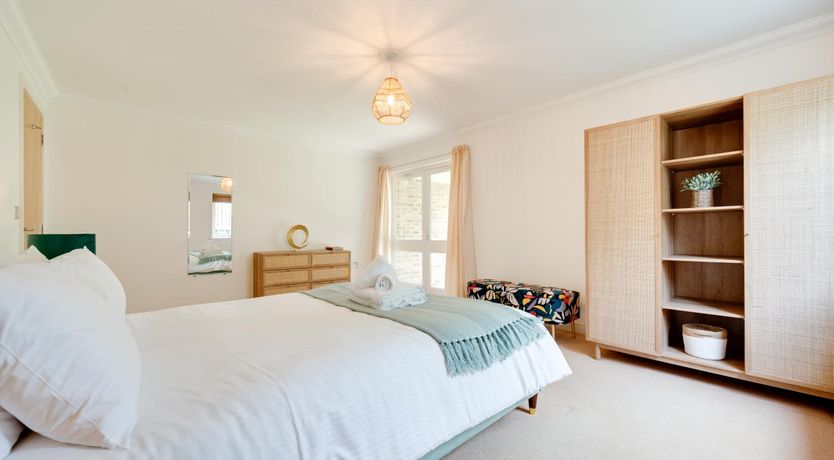 Photo of 2 Bed in Carlyon Bay