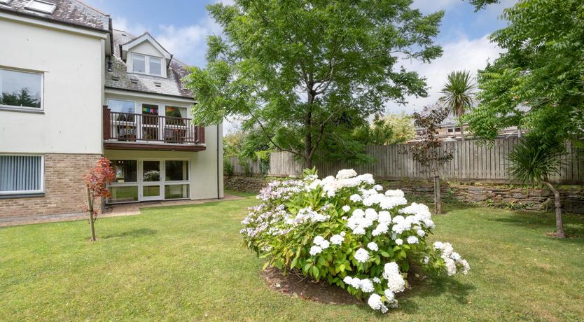 Photo of 2 Bed in Carlyon Bay