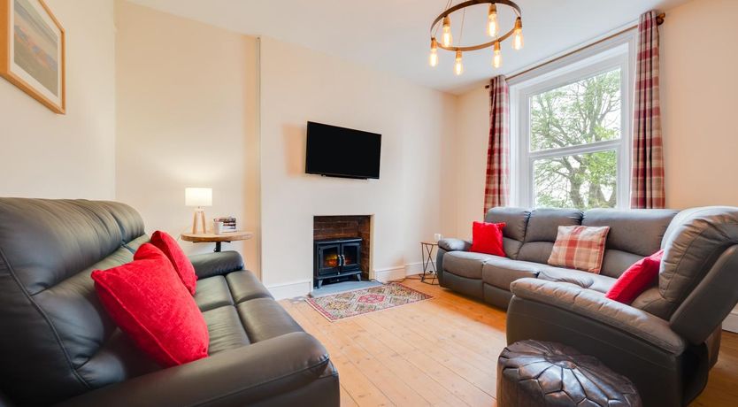 Photo of 5 Bed in Llandovery