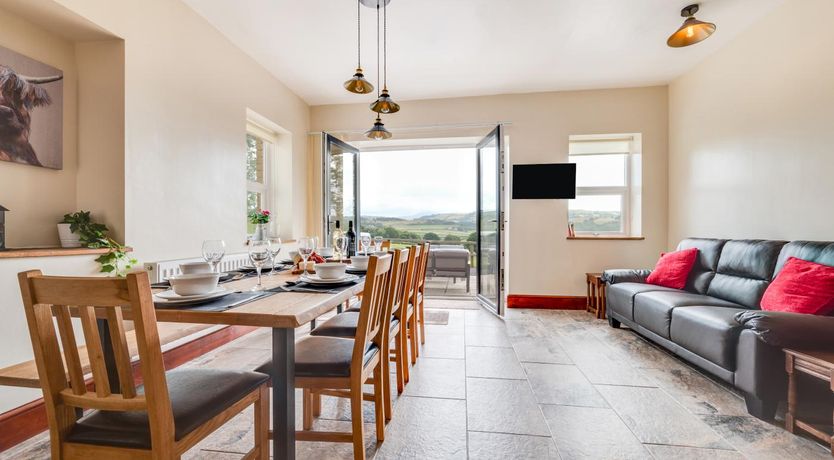 Photo of 5 Bed in Llandovery
