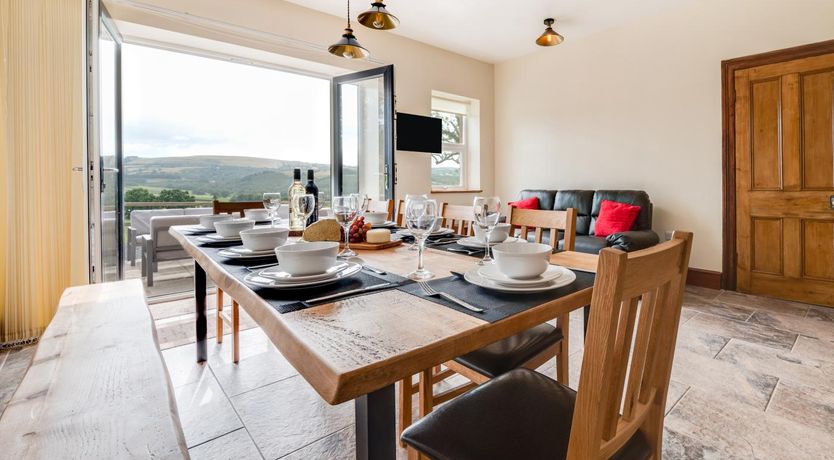 Photo of 5 Bed in Llandovery