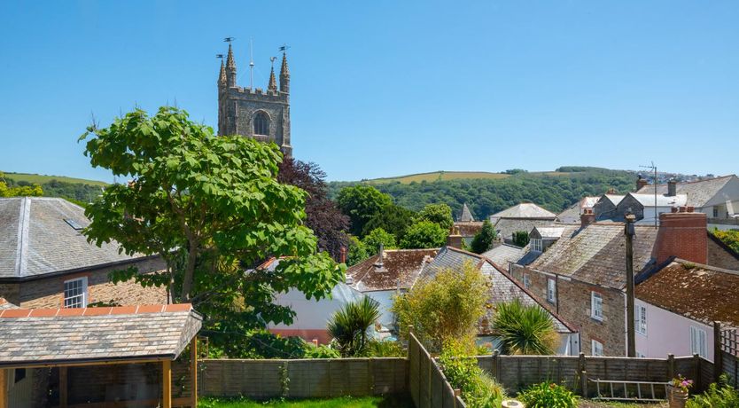 Photo of 3 Bed in Fowey