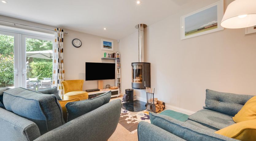 Photo of 2 Bed in Holt