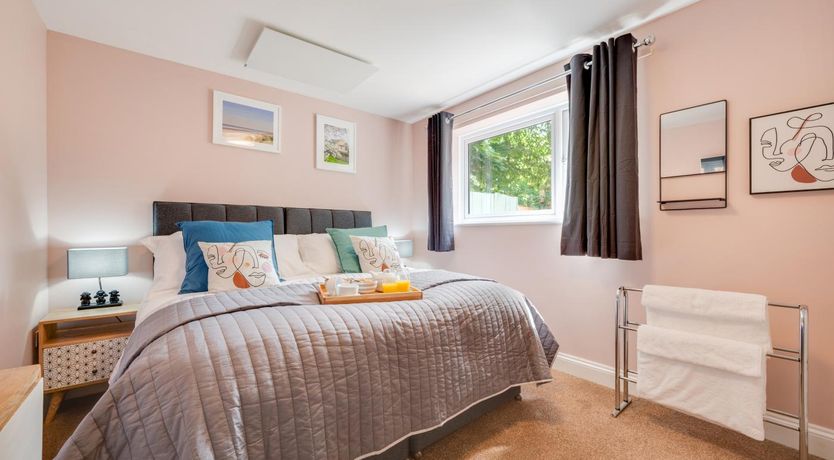 Photo of 2 Bed in Holt