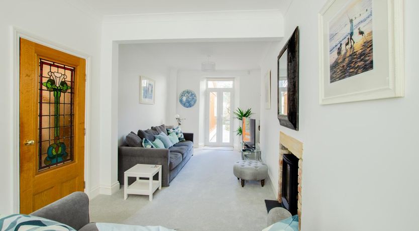 Photo of 3 Bed in Beer