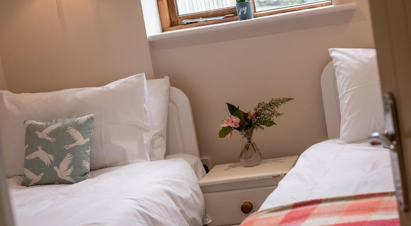 Photo of 2 Bed in Bere Alston