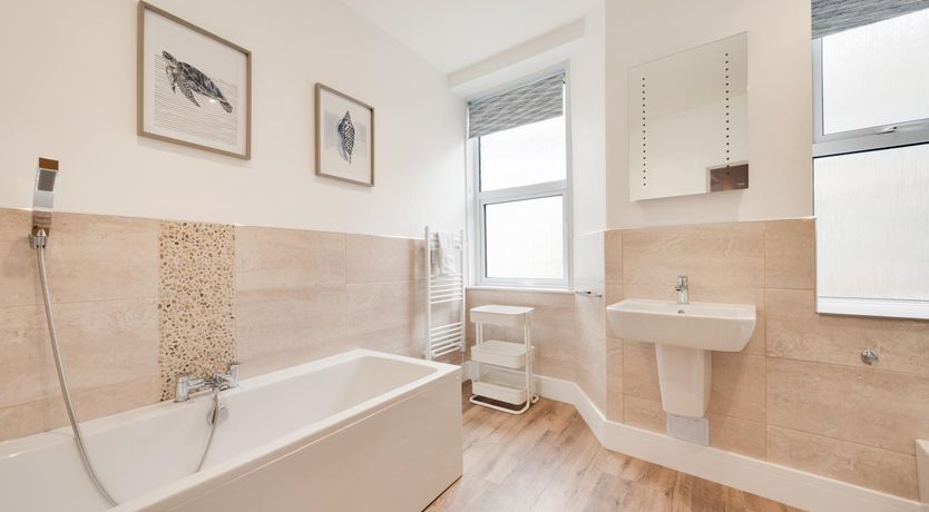 Photo of 2 Bed in Kingswear