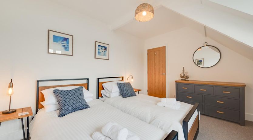Photo of 2 Bed in Kingswear