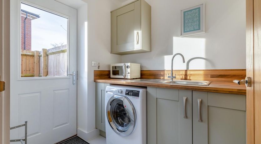 Photo of 4 Bed in Holt