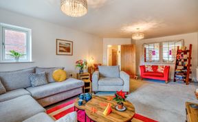 Photo of 4 Bed in Holt