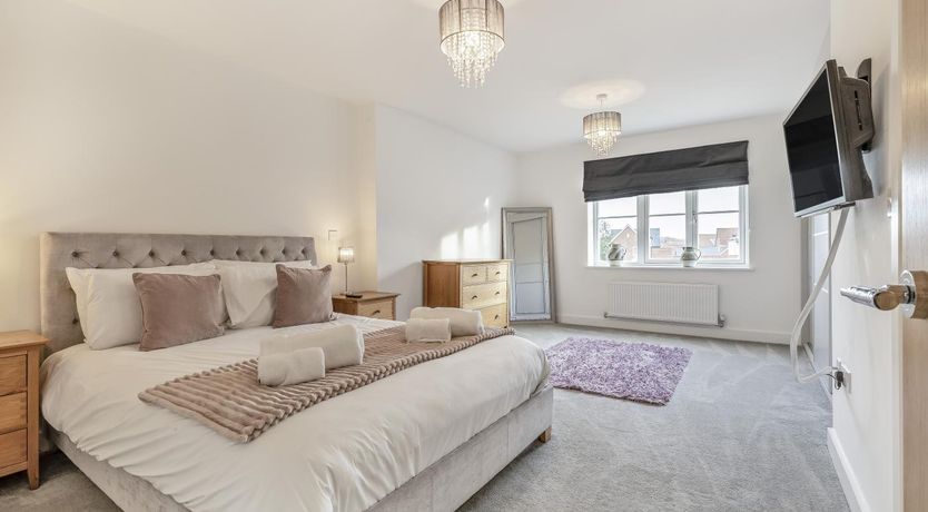 Photo of 4 Bed in Holt